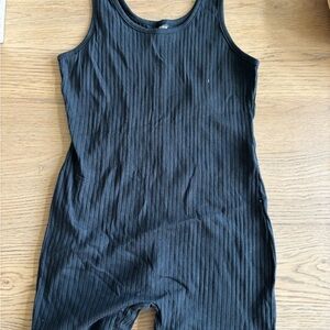 SHEIN Black Ribbed Bodysuit